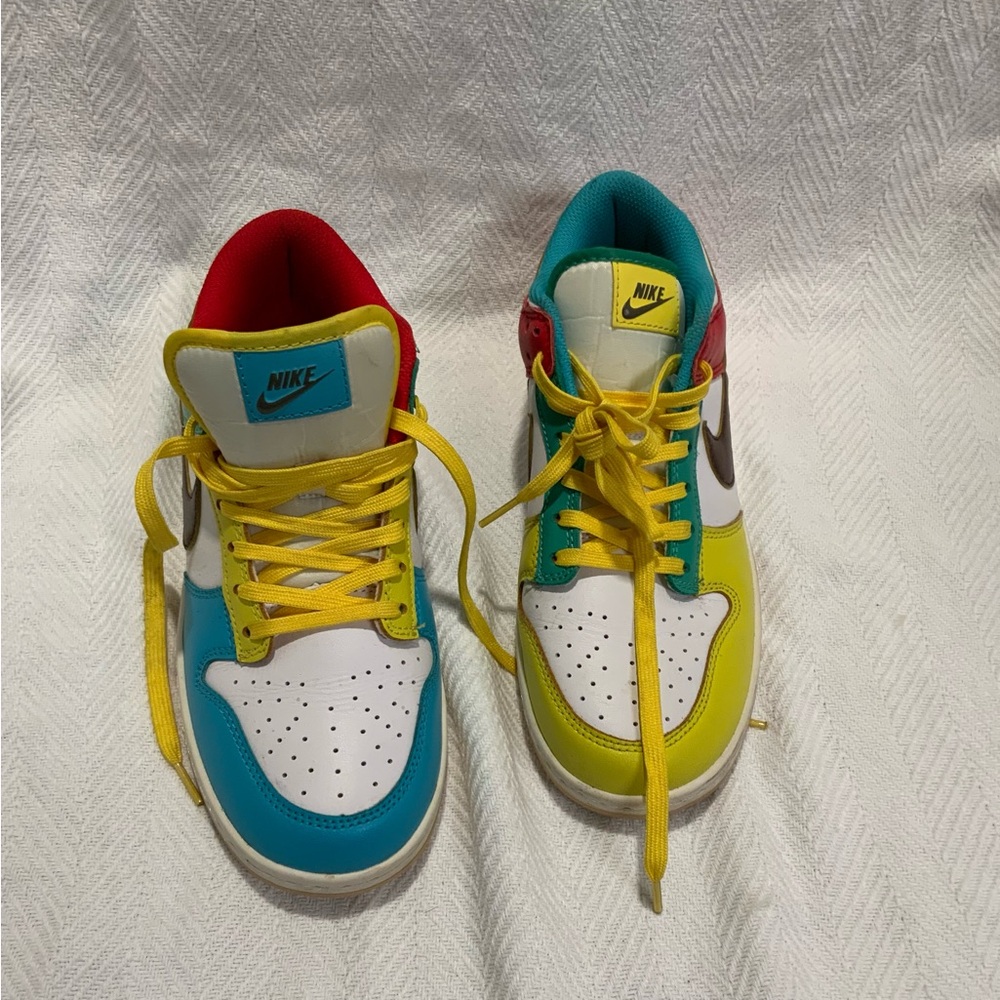 DUNK LOW SE 'FREE.99 - WHITE'